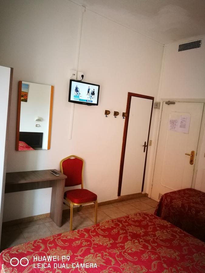 Hotel Riviera ริมินี ภายนอก รูปภาพ