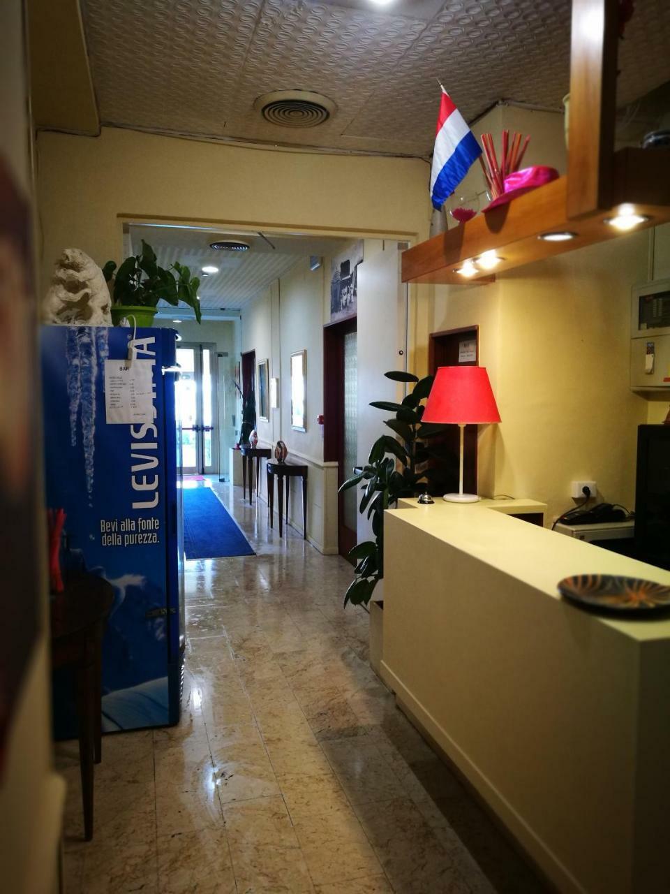 Hotel Riviera ริมินี ภายนอก รูปภาพ